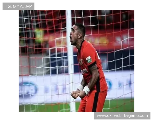 上海海港莱昂纳多前场策动快速反击:速度与智慧交织的攻势风暴